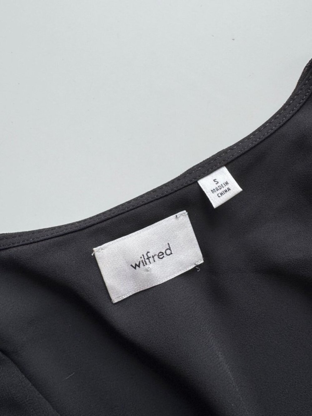 Aritzia WILFRED Wistful Black Chiffon Smocked Puff Sleeve V-Neck Blouse, Size S - Picture 9 of 14
